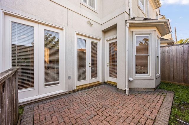 5842 Candlewood Lane, Houston, TX 77057