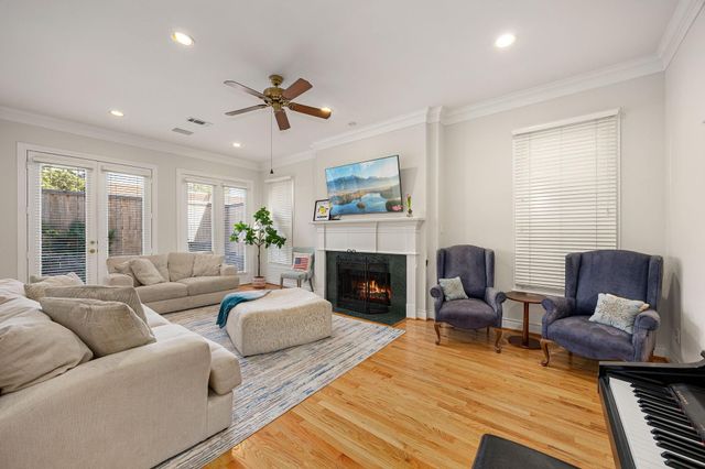 5842 Candlewood Lane, Houston, TX 77057