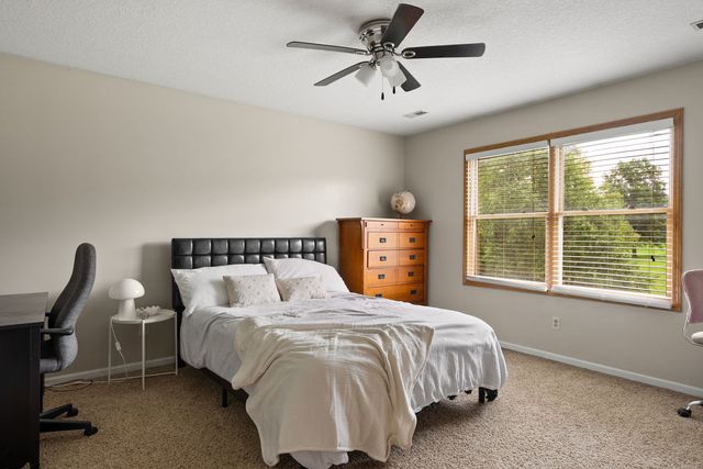 4873 Bald Eagle Court, Bettendorf, IA 52722