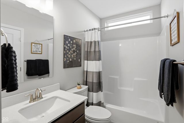 4672 Homestead Drive, Whitestown, IN 46075