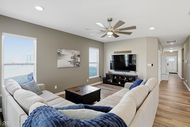 4672 Homestead Drive, Whitestown, IN 46075