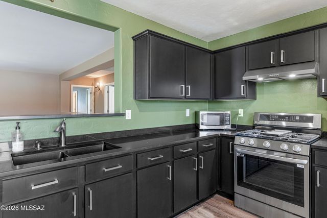 1240 S Brush Canyon Drive, Tucson, AZ 85710