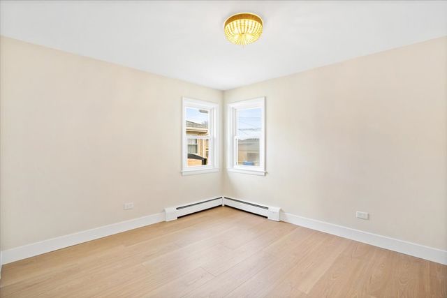 4849 N Newland Avenue, Chicago, IL 60656