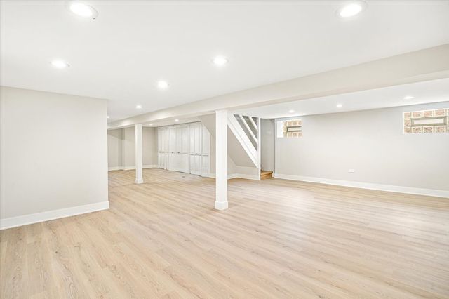 4849 N Newland Avenue, Chicago, IL 60656