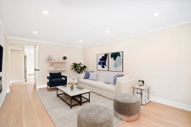 4849 N Newland Avenue, Chicago, IL 60656