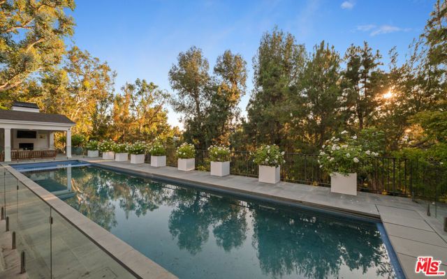 491 N Tigertail Road, Los Angeles, CA 90049