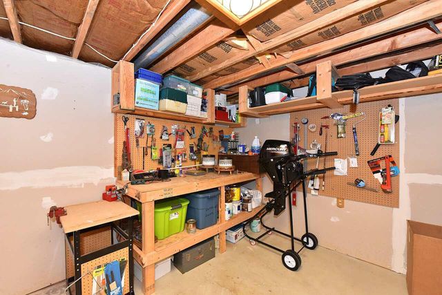 25911 Wayland COURT, Waterford, WI 53185