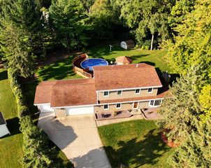 25911 Wayland COURT, Waterford, WI 53185