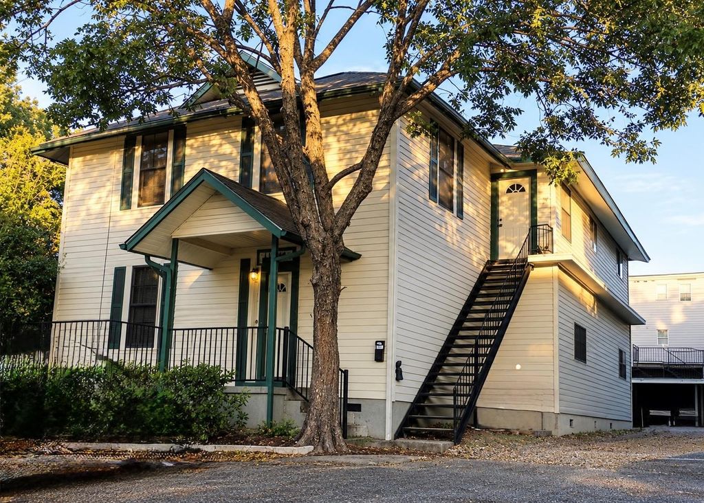 2811 Salado ST B, Austin, TX 78705