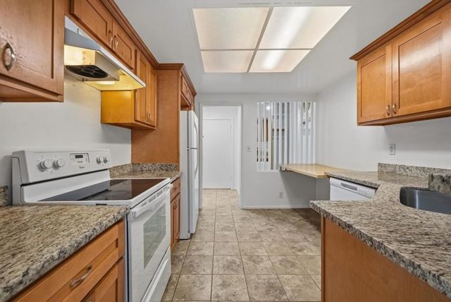 150 Saratoga 308, Santa Clara, CA 95051