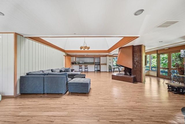 150 Saratoga 308, Santa Clara, CA 95051
