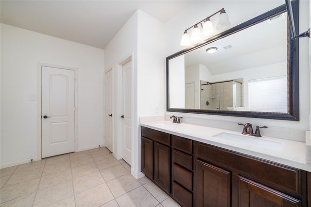 961 Wannan Lane, Conroe, TX 77301