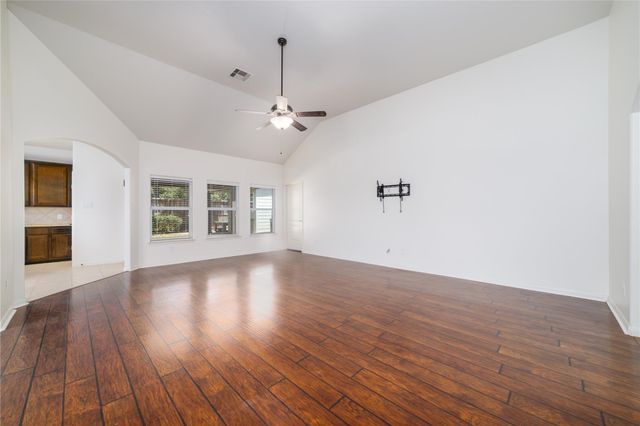 961 Wannan Lane, Conroe, TX 77301