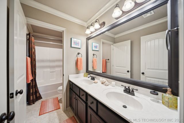 12564 S 71st East Avenue, Bixby, OK 74008