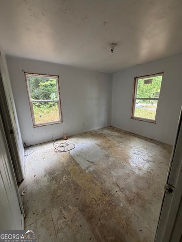 1040 Chapel Circle, Greensboro, GA 30642