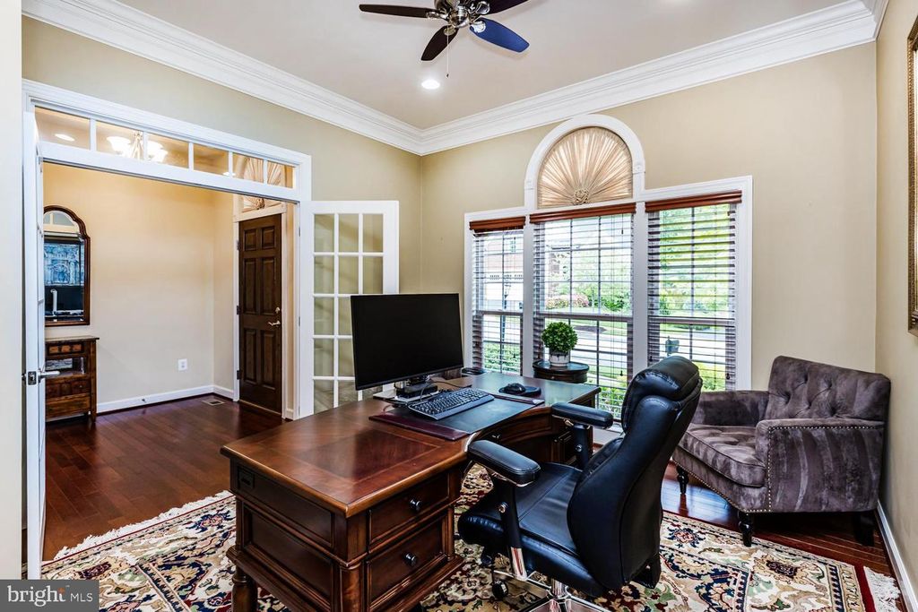 Image 6 of property listing at 306 GRINDSTONE DR, Arnold, MD 21012