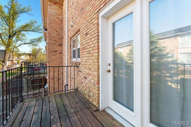 1129 Rue La Ville 1129, Creve Coeur, MO 63141