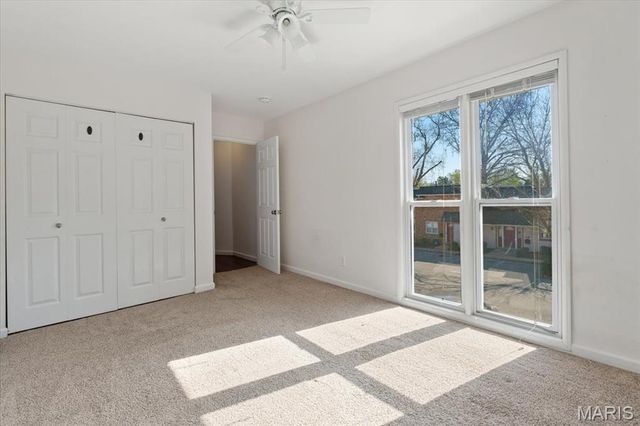 1129 Rue La Ville 1129, Creve Coeur, MO 63141