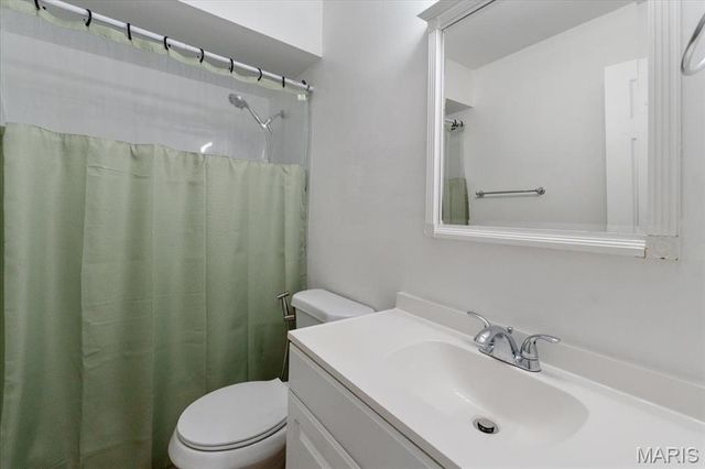 1129 Rue La Ville 1129, Creve Coeur, MO 63141