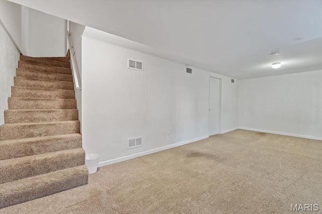 1129 Rue La Ville 1129, Creve Coeur, MO 63141