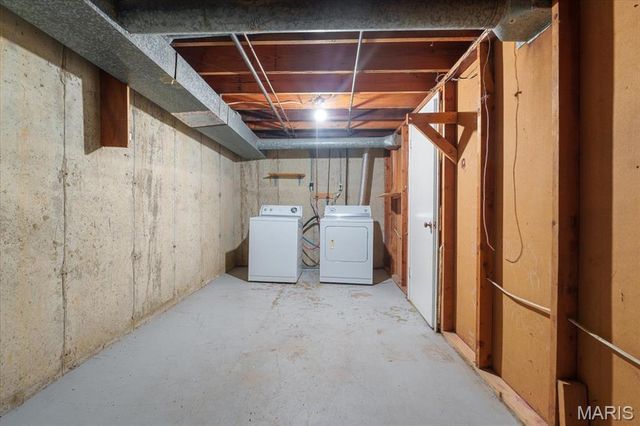 1129 Rue La Ville 1129, Creve Coeur, MO 63141