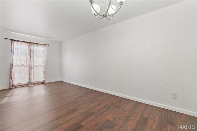 1129 Rue La Ville 1129, Creve Coeur, MO 63141