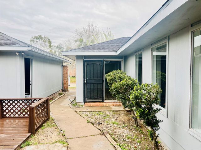 13114 Benford Drive, Houston, TX 77099