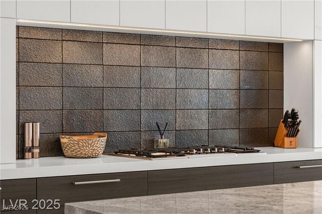 387 Solitude Peak Lane, Henderson, NV 89012