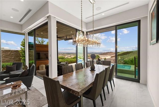 387 Solitude Peak Lane, Henderson, NV 89012