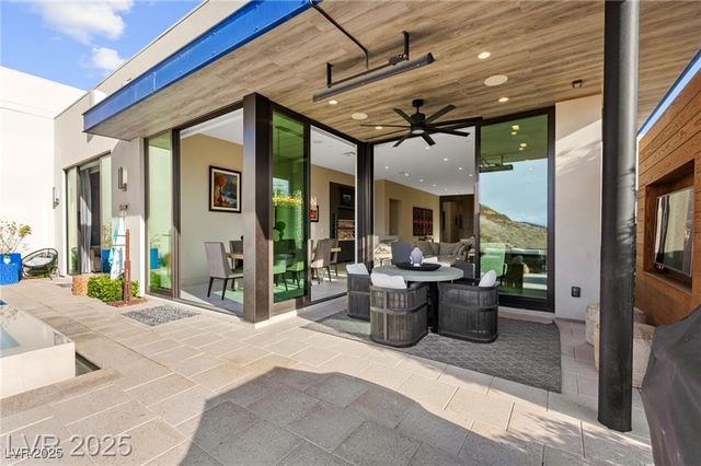 387 Solitude Peak Lane, Henderson, NV 89012