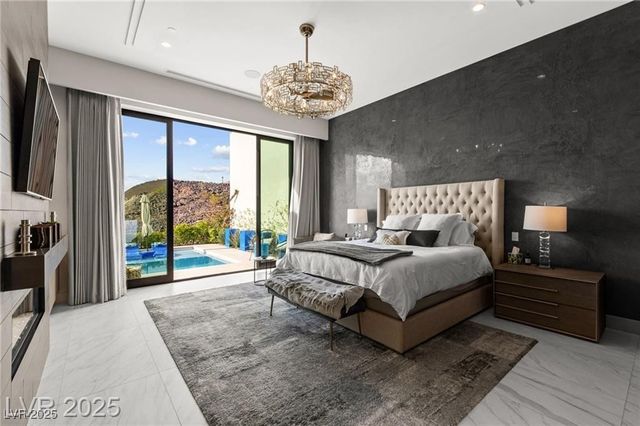 387 Solitude Peak Lane, Henderson, NV 89012