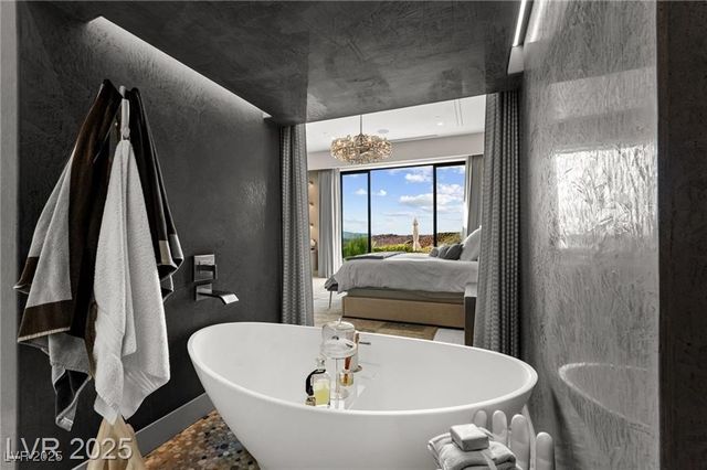 387 Solitude Peak Lane, Henderson, NV 89012