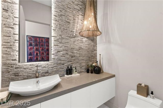 387 Solitude Peak Lane, Henderson, NV 89012