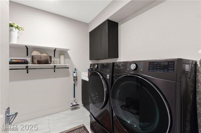 387 Solitude Peak Lane, Henderson, NV 89012