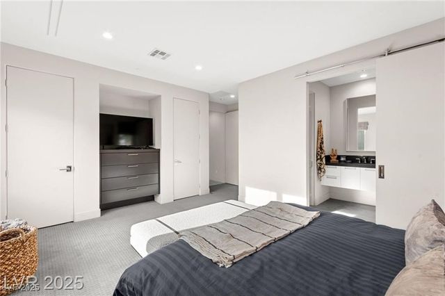 387 Solitude Peak Lane, Henderson, NV 89012