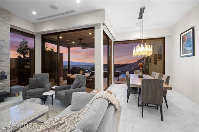 387 Solitude Peak Lane, Henderson, NV 89012