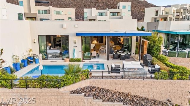 387 Solitude Peak Lane, Henderson, NV 89012