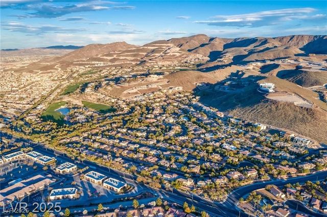 387 Solitude Peak Lane, Henderson, NV 89012