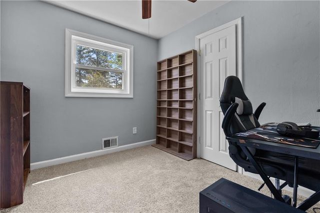 48 Cornwall TER, Hampton, VA 23666