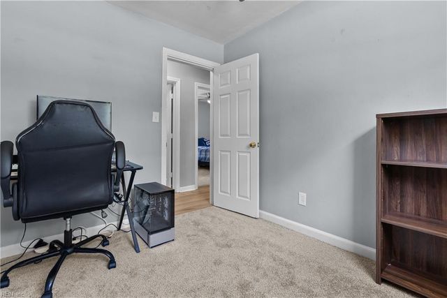 48 Cornwall TER, Hampton, VA 23666