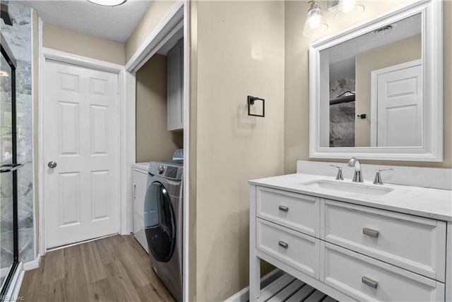 48 Cornwall TER, Hampton, VA 23666