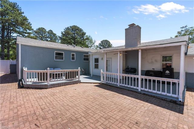 48 Cornwall TER, Hampton, VA 23666