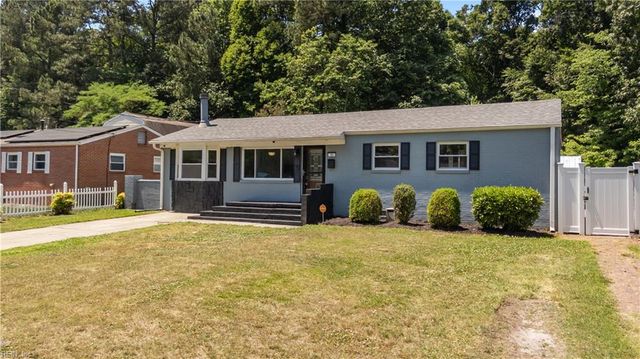 48 Cornwall TER, Hampton, VA 23666