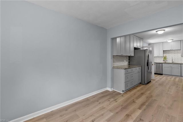 48 Cornwall TER, Hampton, VA 23666
