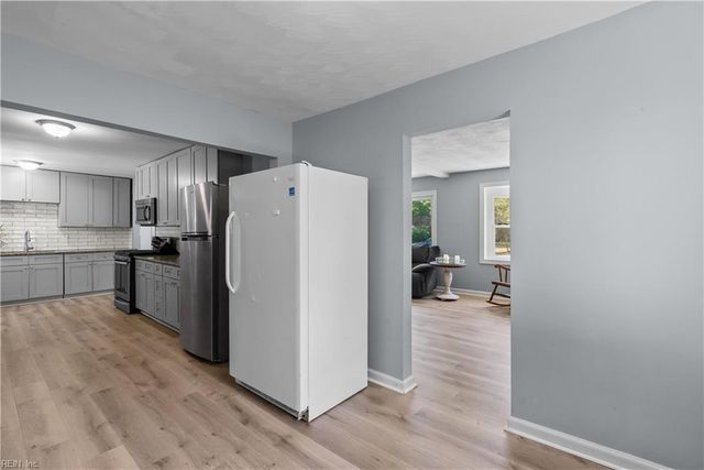 48 Cornwall TER, Hampton, VA 23666