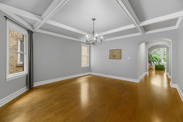 3130 W Wilson Avenue, Chicago, IL 60625