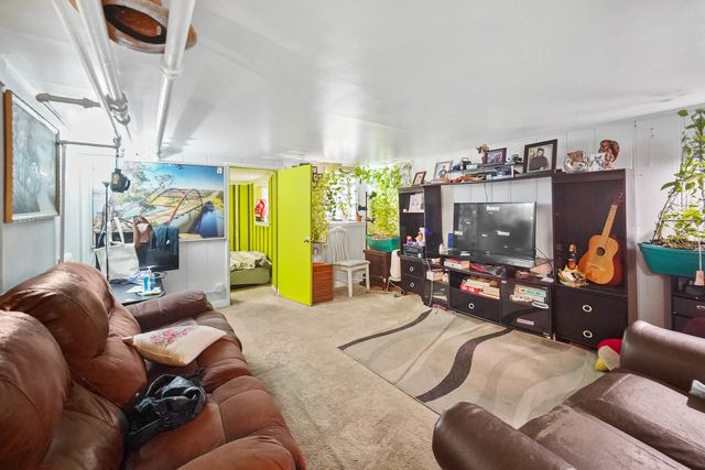 3130 W Wilson Avenue, Chicago, IL 60625
