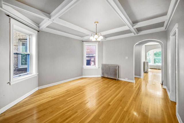 3130 W Wilson Avenue, Chicago, IL 60625