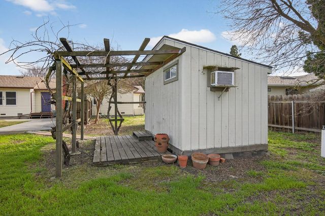 2115 Lucile Ave, Stockton, CA 95209