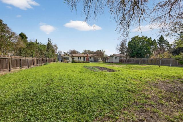 2115 Lucile Ave, Stockton, CA 95209